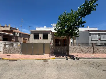 Chalet en  Carrer de Màlaga 22 - Foto 2