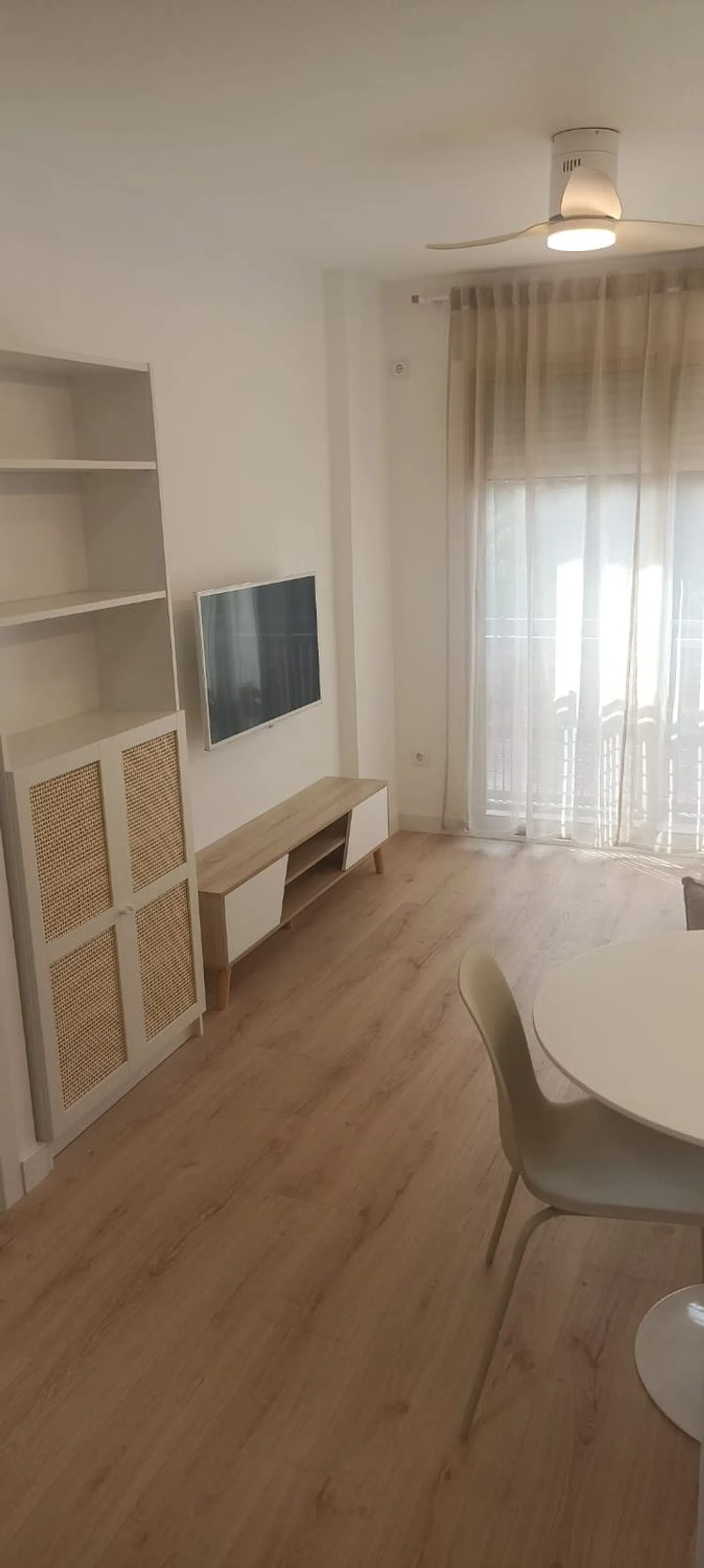 Estudio en avenida Juan Carlos I, 21 - Foto 1