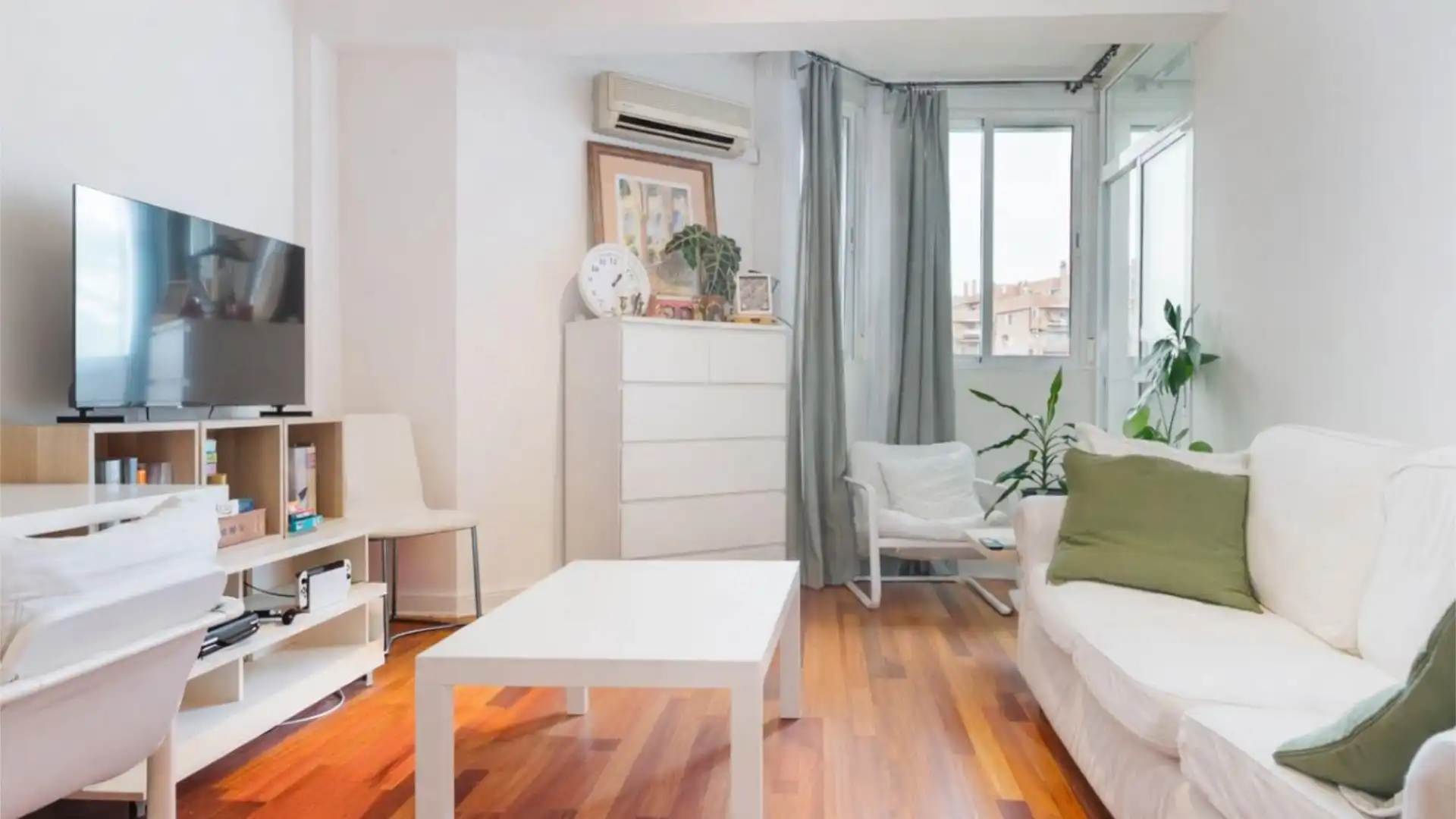 Piso en  Calle Penibética 8 - Foto 1