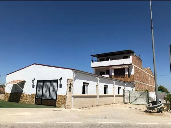 Casa o chalet independiente en Carretera Villargordo, 9 - Foto 1