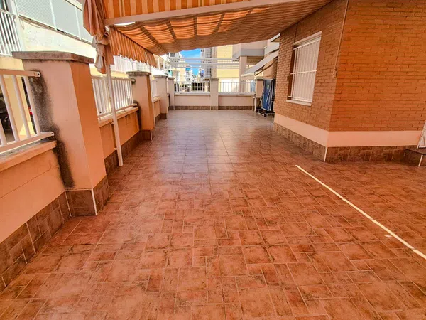 Piso en Calle Almoradí, 14 - Foto 2