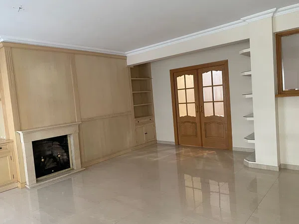 Piso en avenida de Camilo Alonso Vega, 19