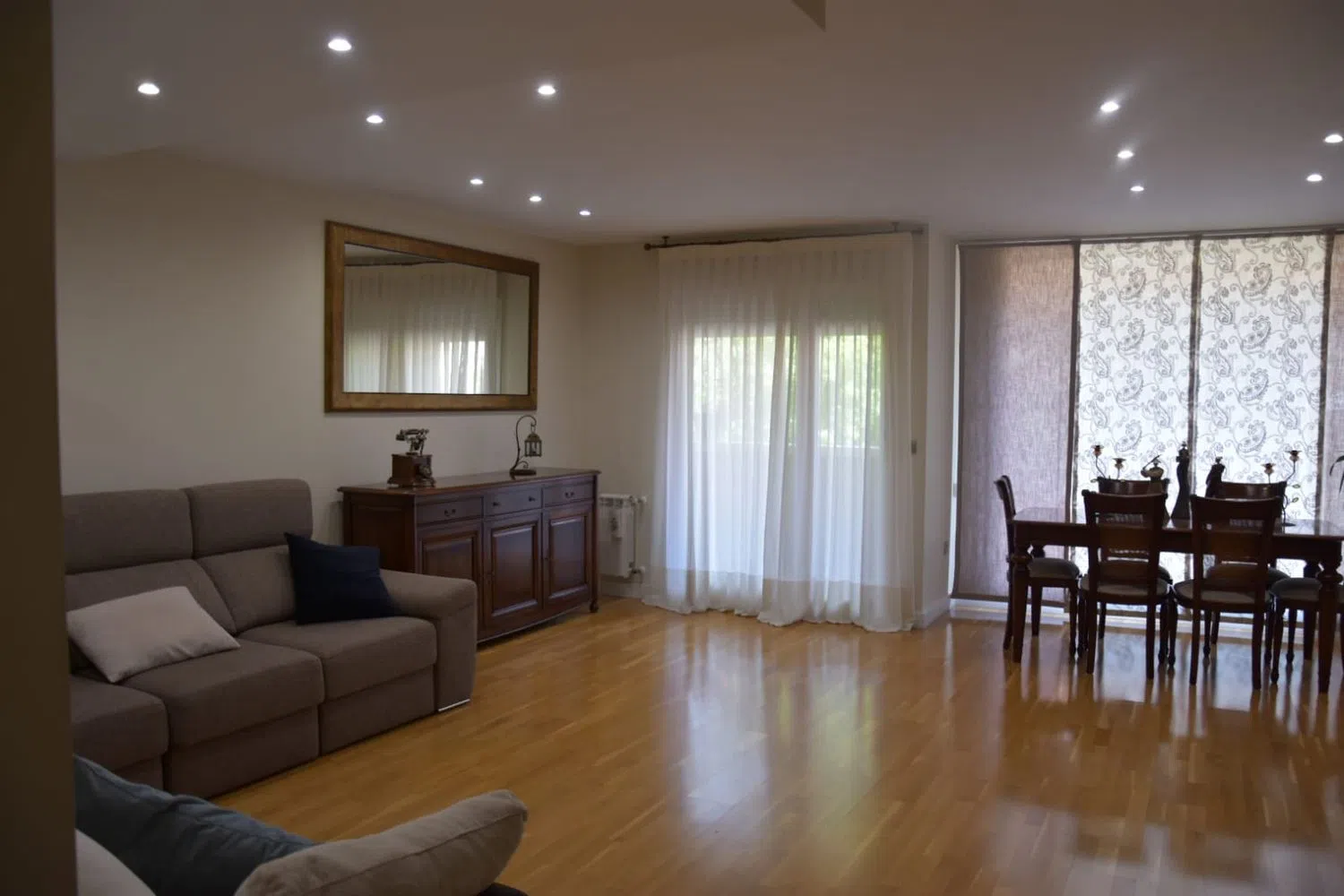Chalet adosado - Foto 1