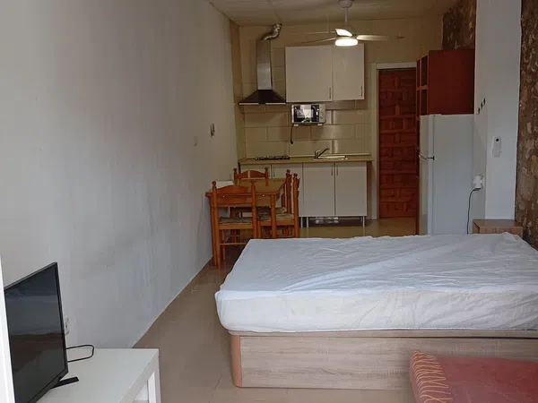 Estudio en calle de Tuberia, 50 - Foto 1