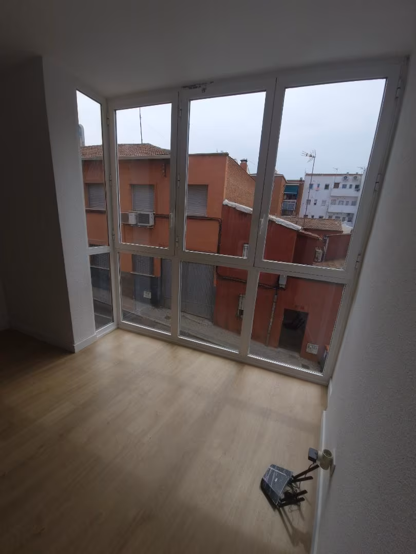 Piso en  Calle de Gregorio Navas 26 - Foto 3