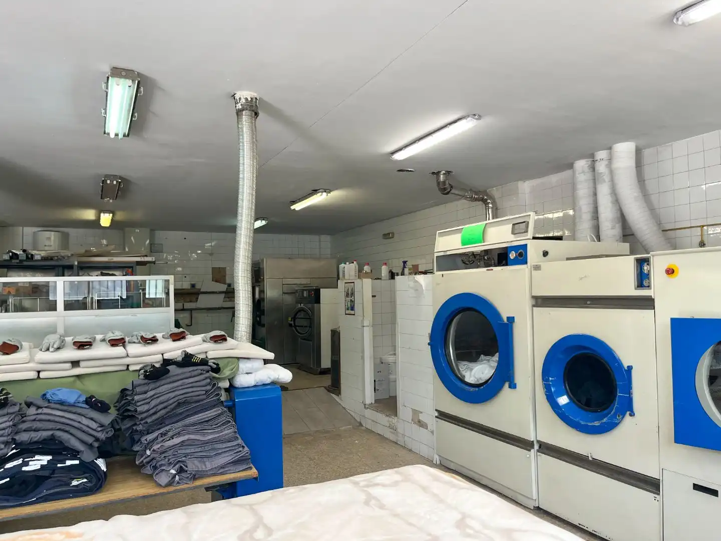 Local comercial en  Calle Río Tajuña 162 - Foto 3