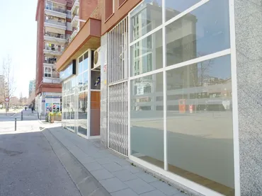 Local comercial en  Passeig de Lluís Muncunill 16 - Foto 1