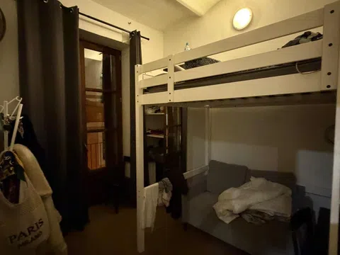 Estudio en calle de Cervelló, 4