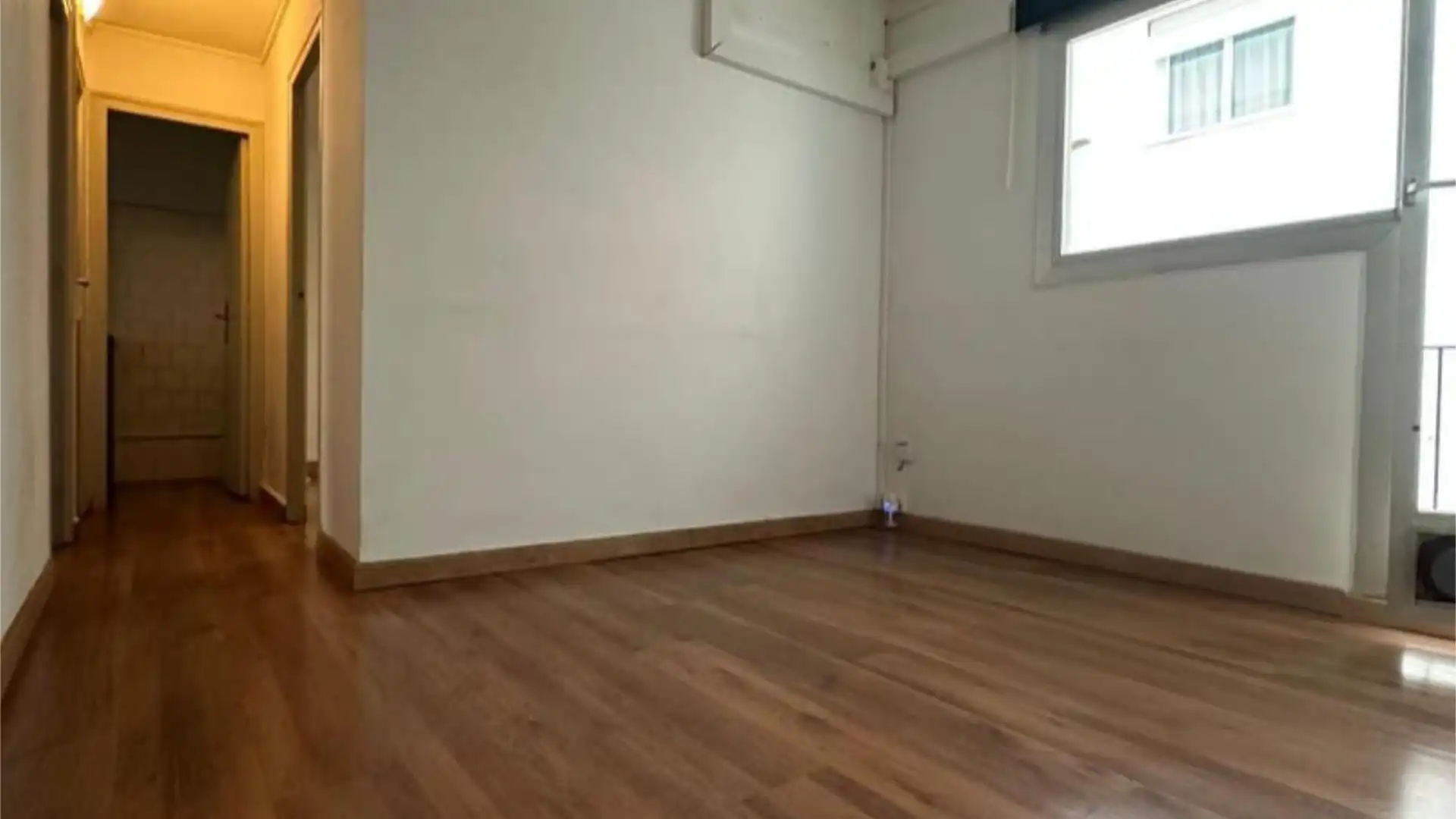 Piso en  Carrer de Josep Sangenís 46 - Foto 8