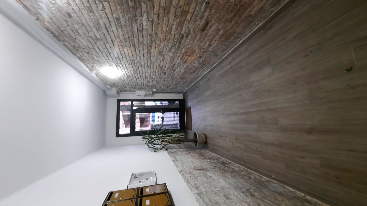 Piso en calle de Josep Sangenís, 50 - Foto 2