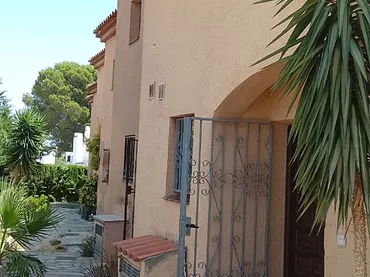 Casa adosada en  Avinguda de Casalot 43 - Foto 1