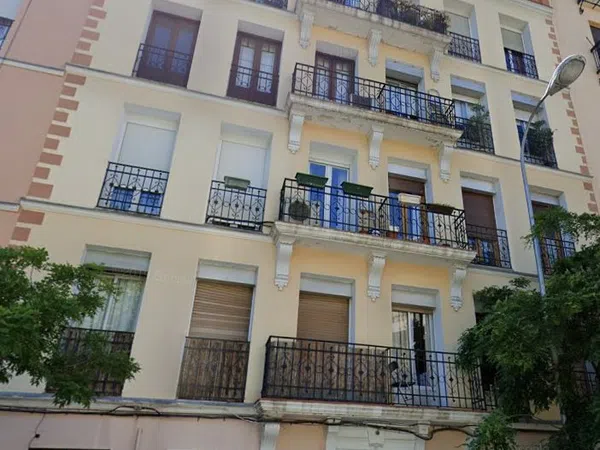Piso en calle de Treviño, 9