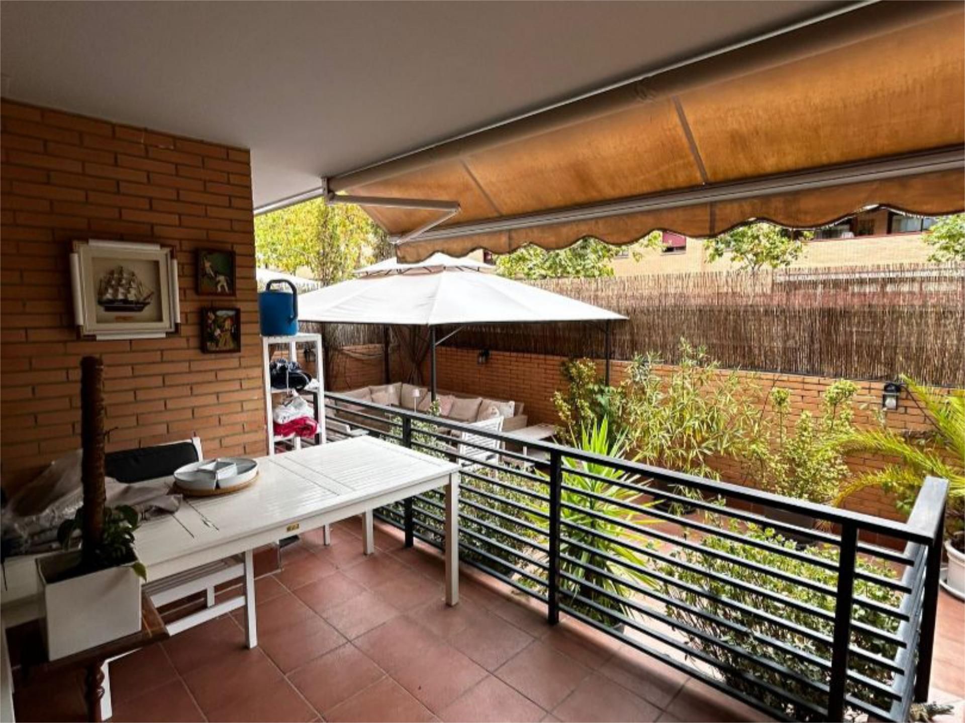 Piso en  Calle Castillo de Jarandilla 2 - Foto 3