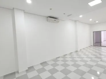 Local comercial en  Calle PRIMERO DE MAYO - Foto 3