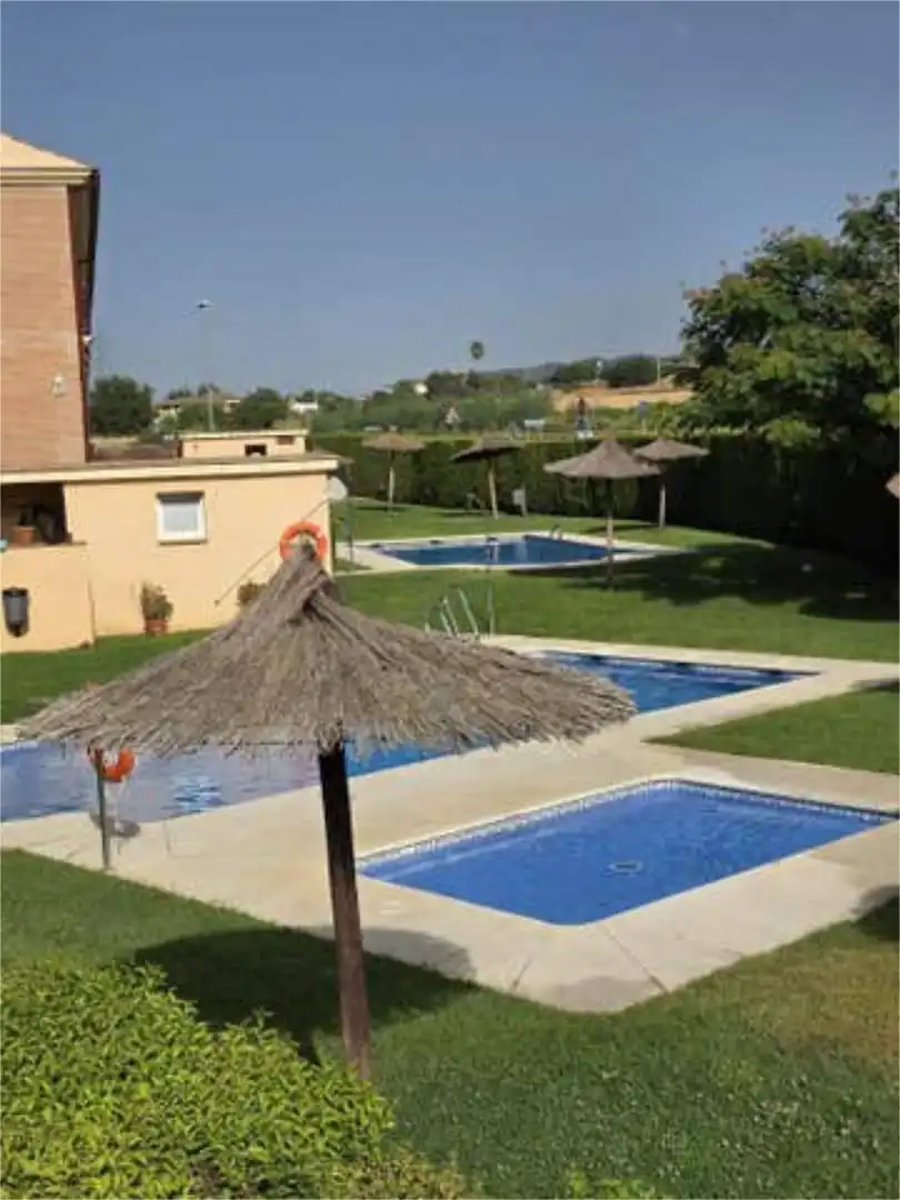 Chalet en Urbanización el Capricho de Alcolea - Foto 9