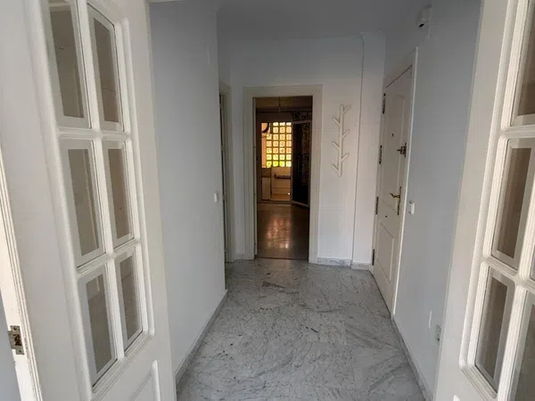 Piso en Paseo de Miramar - Foto 6