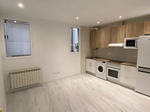 Piso en calle de Alberto Aguilera, 46