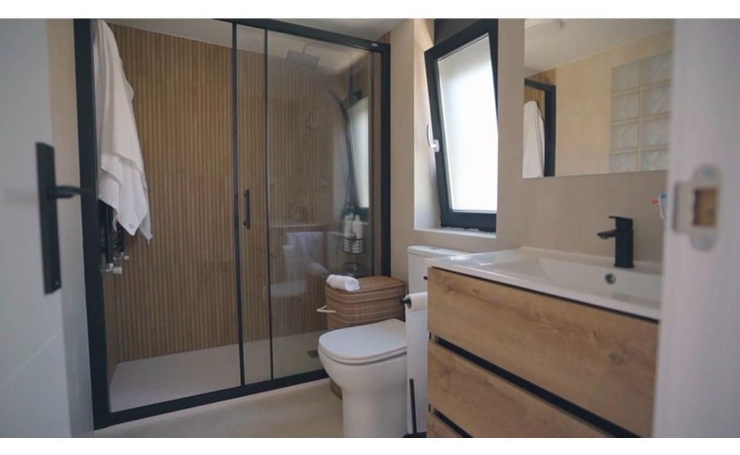 Chalet adosado en calle de Ferraz, 21 - Foto 3