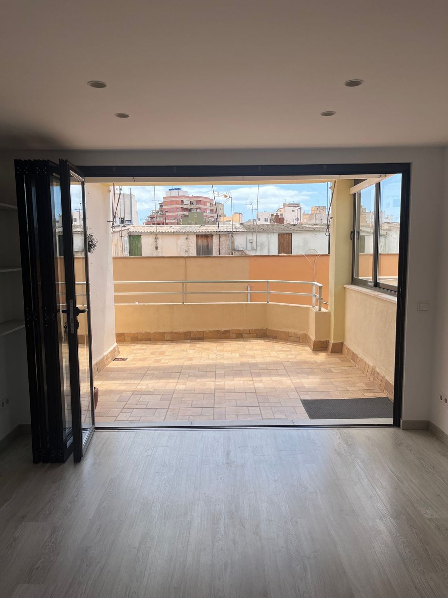 Ático en calle de Salvà, 12 - Foto 2