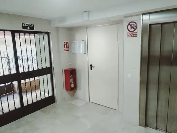 Piso en Barrio Buhaira - Huerta del Rey - Foto 23