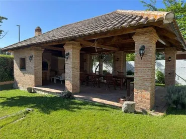 Casa adosada en Urbanizacion Zulema - Foto 2