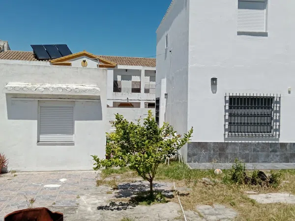 Casa o chalet independiente en Calle República Dominicana, 3 - Foto 3