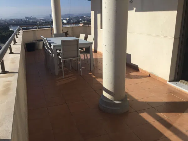 Ático en calle Lili Alvarez, 5