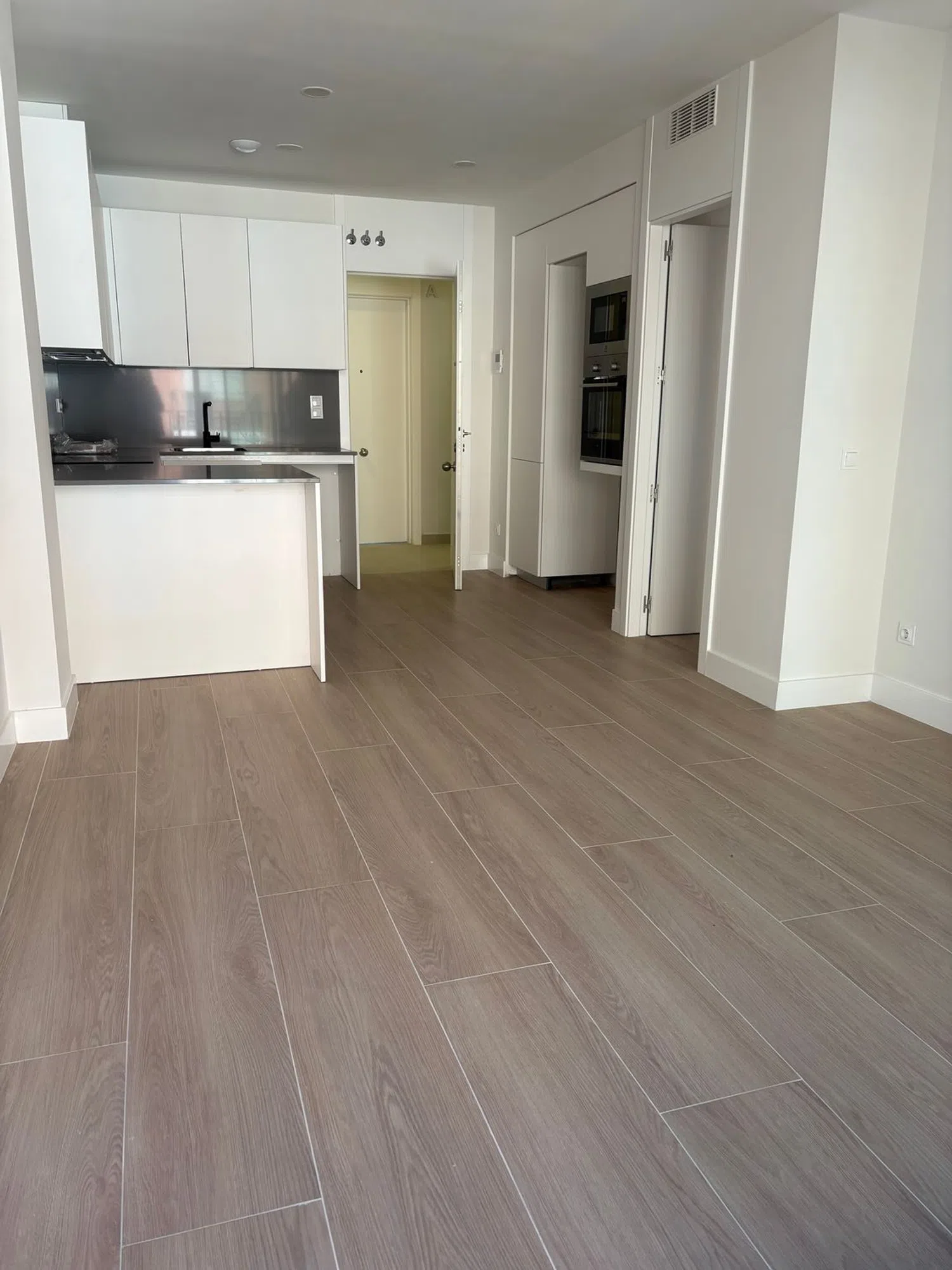 Piso en calle de Sebastián Elcano, 8 - Foto 3