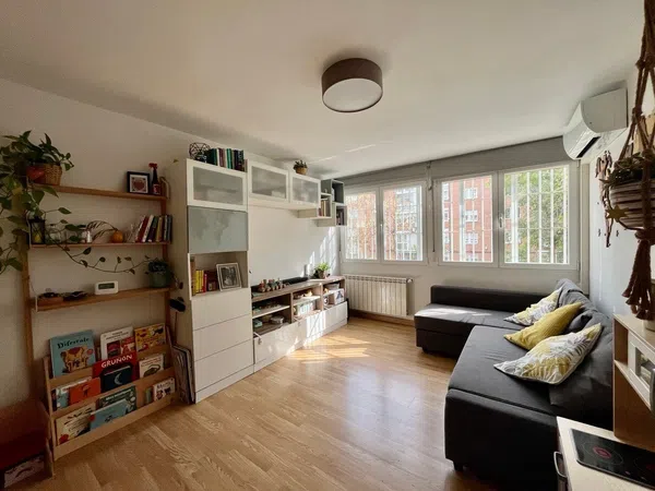 Piso en avenida de Moratalaz, 112