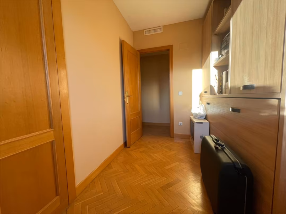 Piso en  Avenida de Camilo José Cela 11 - Foto 14