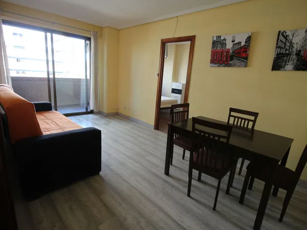 Piso en calle Caribe, 4