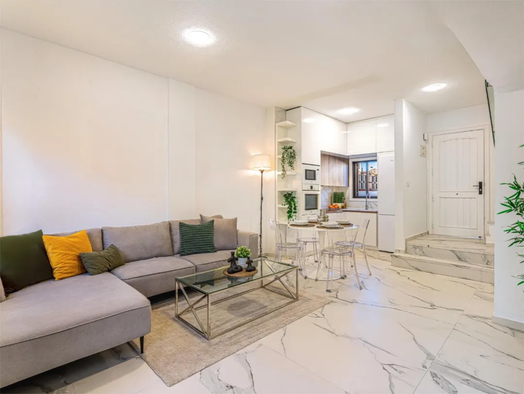 Casa adosada en  Calle Armiche 28 - Foto 4