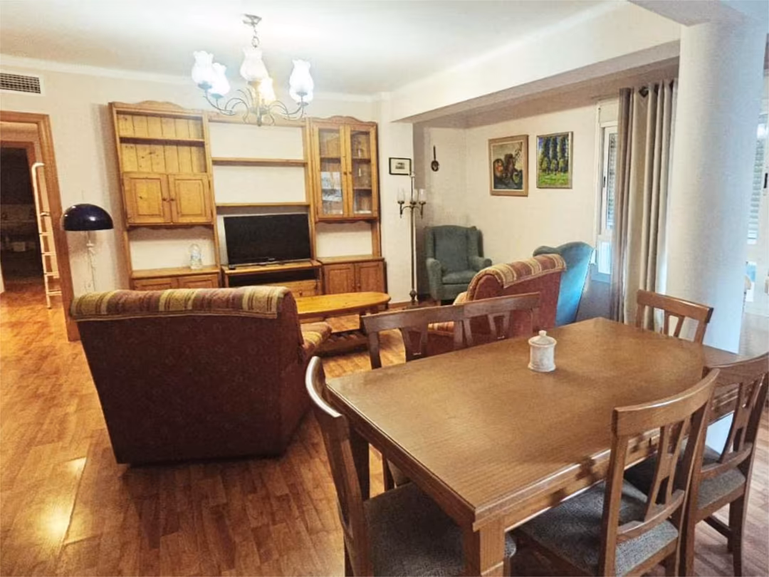 Piso en  Avinguda de Sant Ferran 55 - Foto 2