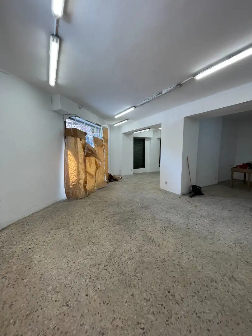 Local comercial en Esplugues de Llobregat - Foto 4