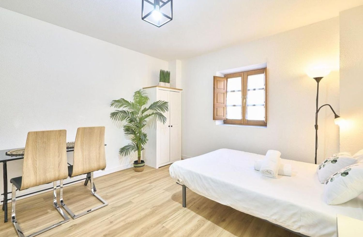 Estudio en calle Traviesa, 22