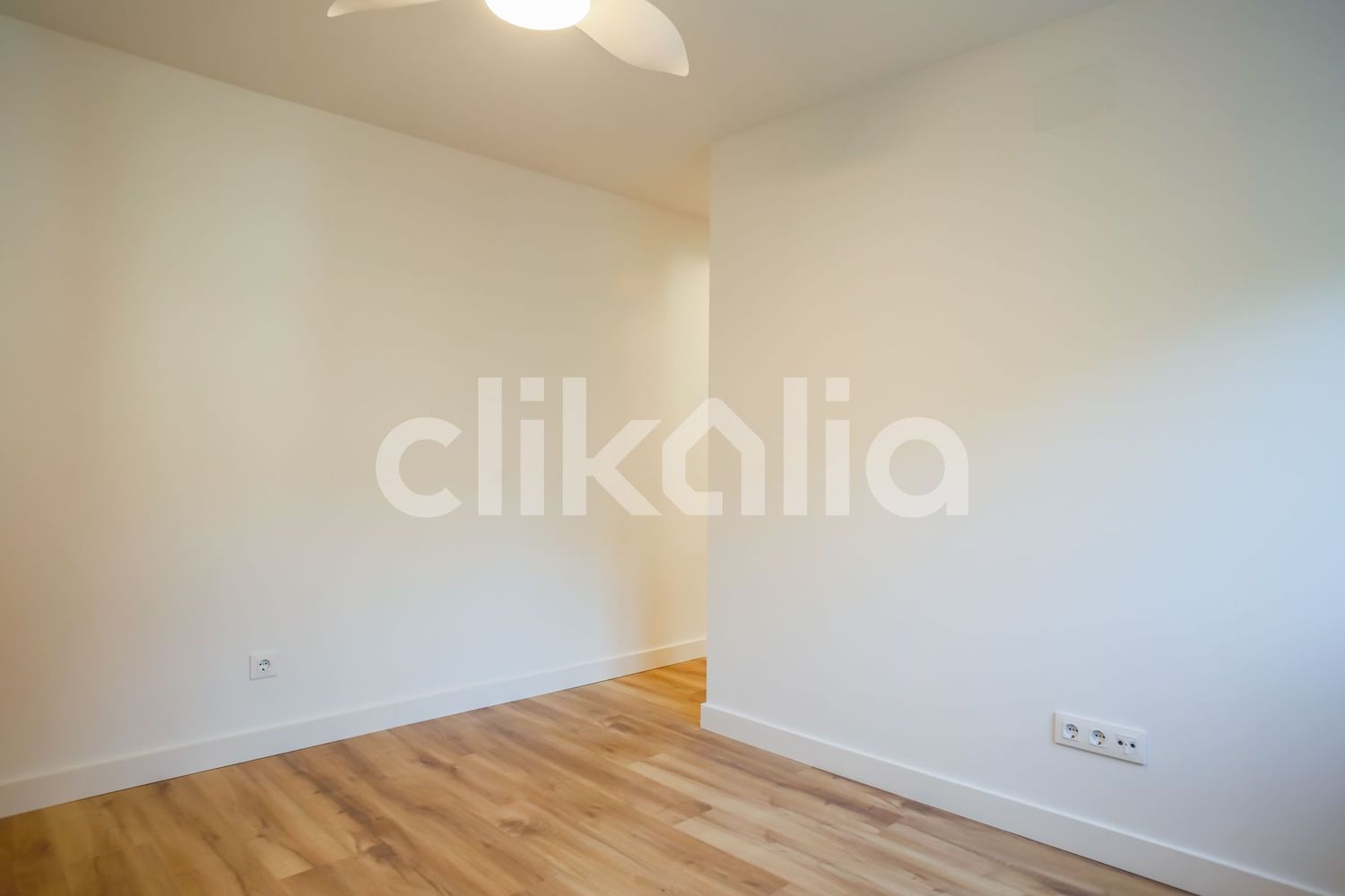 Piso en calle de Avefría - Foto 2