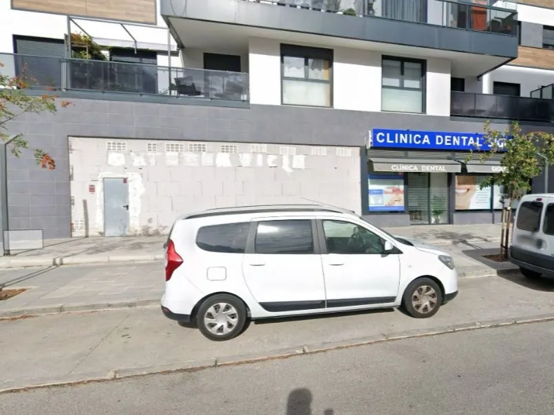 Local comercial en  Calle de Francisco Grande Covián 61