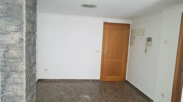 Piso en  Avinguda Escultor Miquel Navarro Navarro - Foto 10