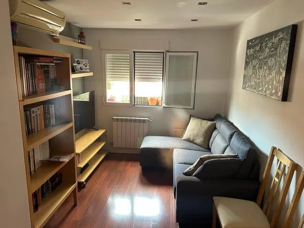 Piso en calle Almonacid, 8