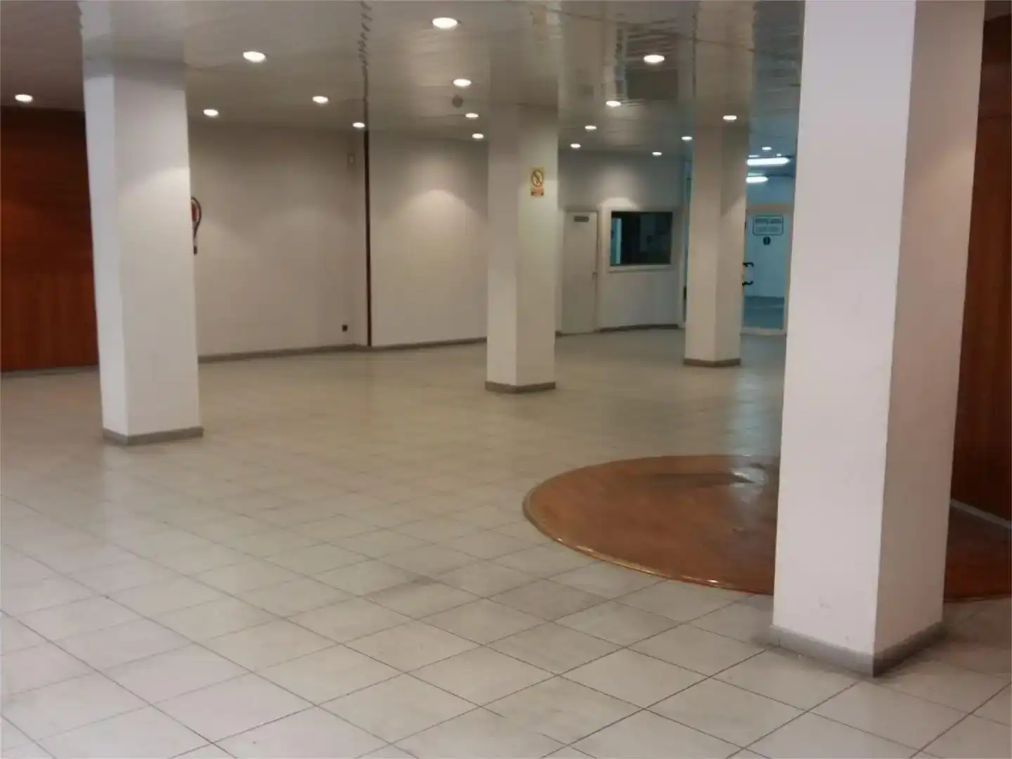 Local comercial en  Avinguda de Ventura Gassol 9 - Foto 4