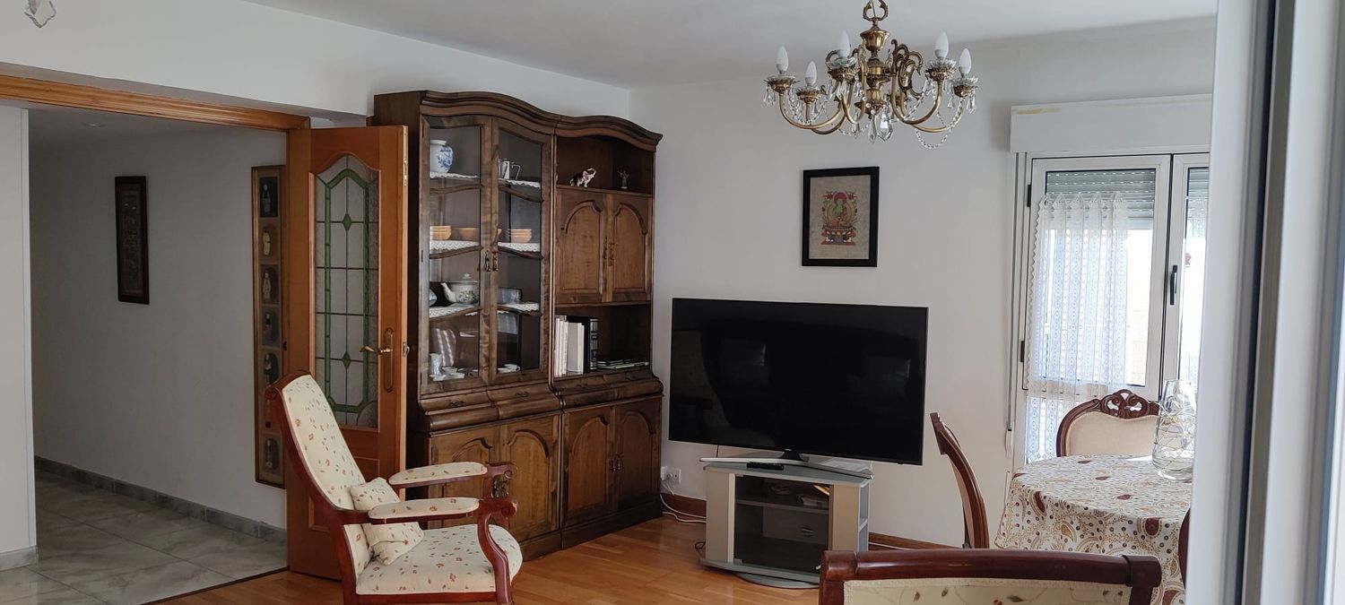 Piso en Calle Melquiades Álvarez, 3, Salesas-Foncalada-Campoamor - Foto 2