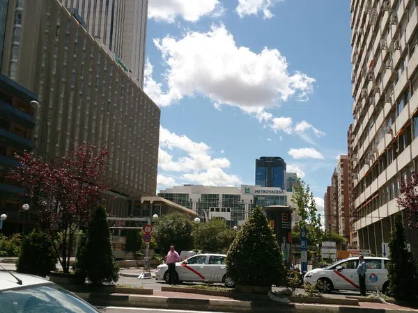 Piso en avenida del General Perón, 32