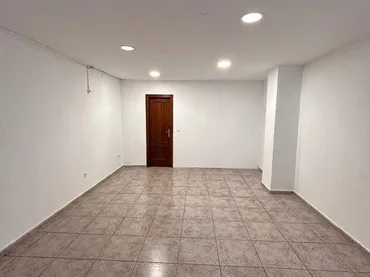 Local comercial en L'Hospitalet de Llobregat - Foto 2
