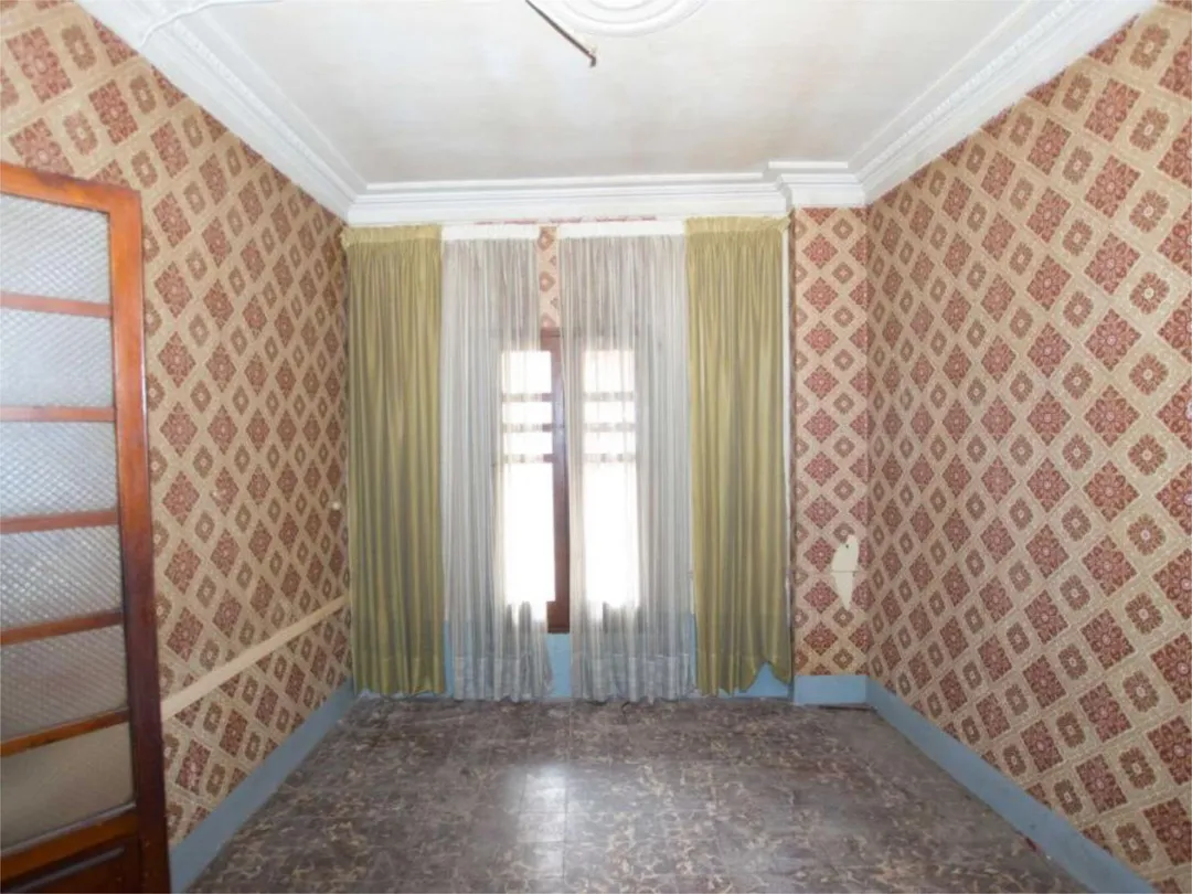 Piso en  Carrer Vicent Portolés 4 - Foto 1