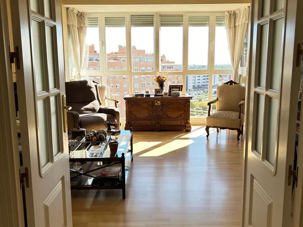 Piso en calle Antonio Romero, 14