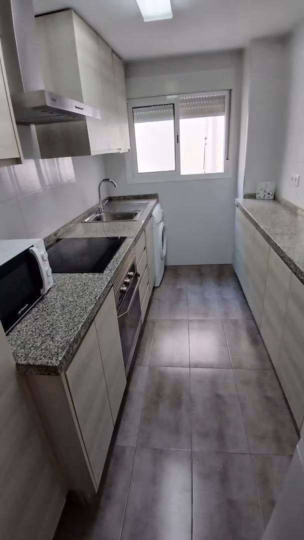 Piso en  Calle del Doce de Octubre 6 - Foto 5