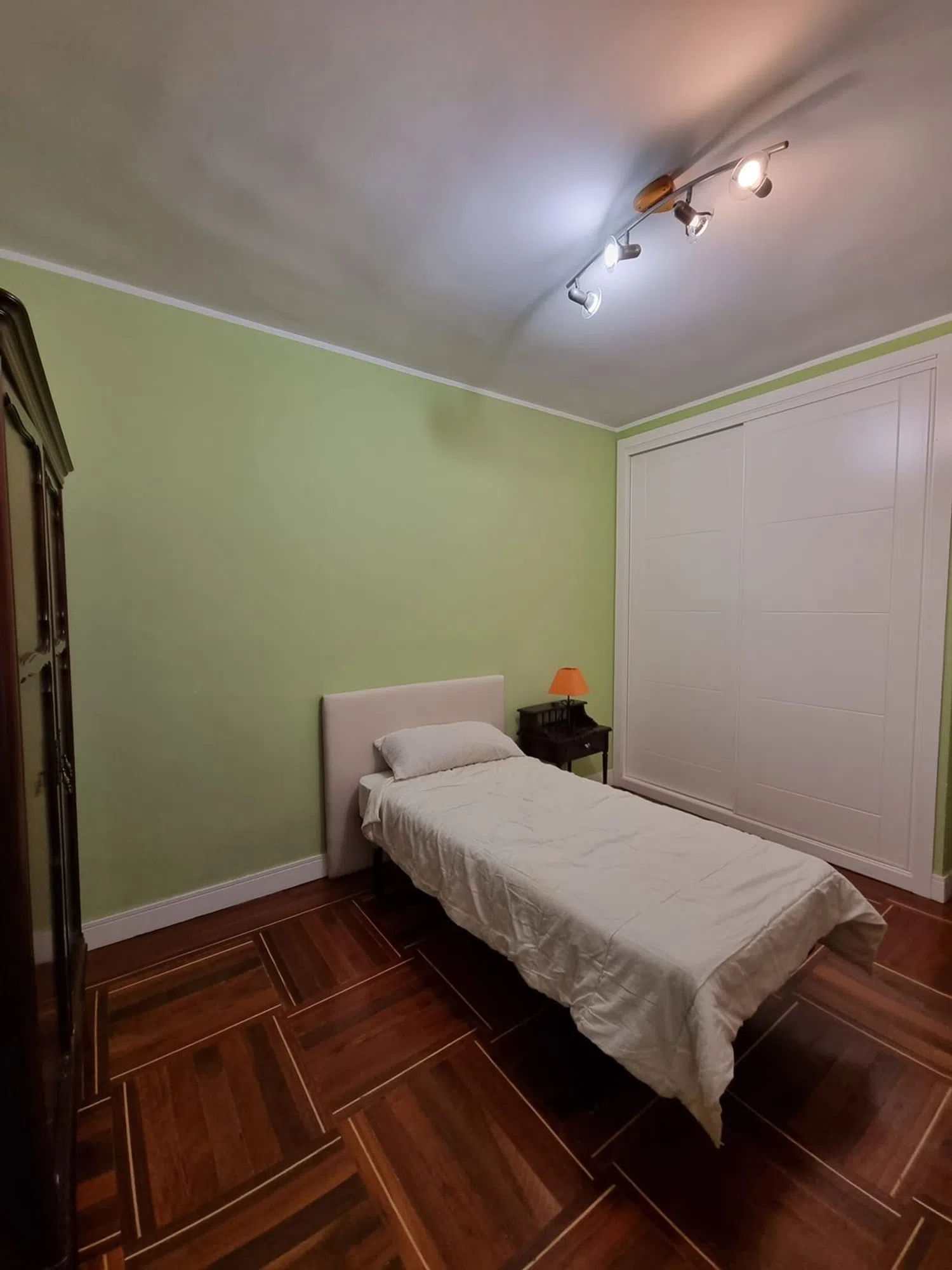 Piso en calle de María de Guzmán, 53 - Foto 6