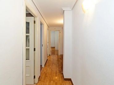 Piso en  Carrer Metge Julià 18 - Foto 12