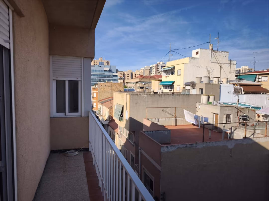 Piso en  Calle Mar del Coral 22 - Foto 6