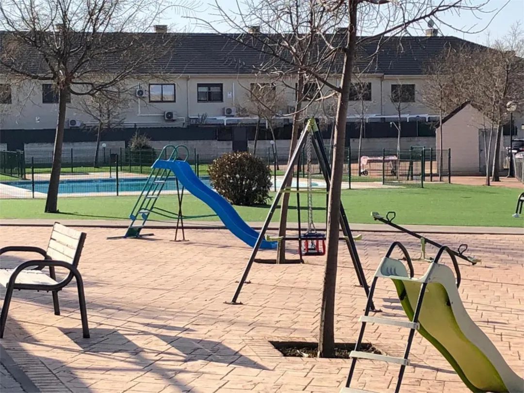 Casa adosada en  Calle de la Calandria 2 - Foto 6